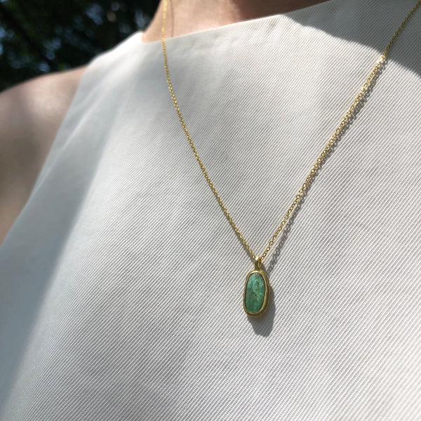 Emerald & 18k pendant
