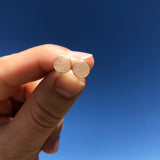 Disc stud earrings, 10k gold