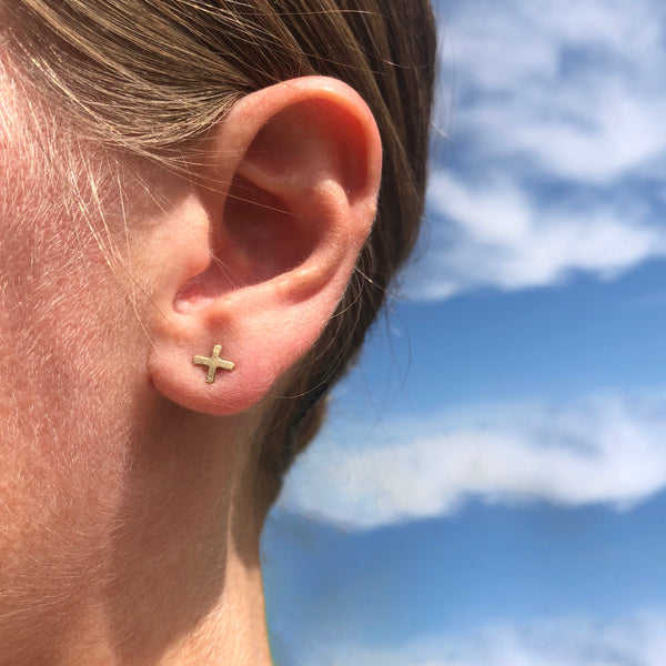Positive stud earrings in 10k gold, small