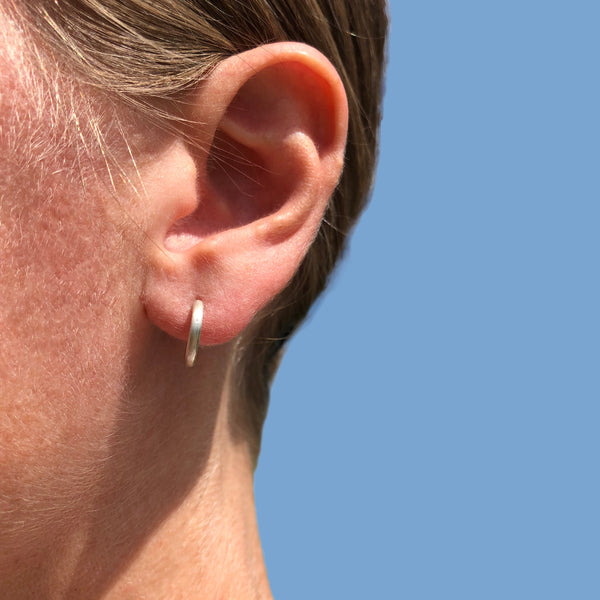 3/4 hoop earrings in silver