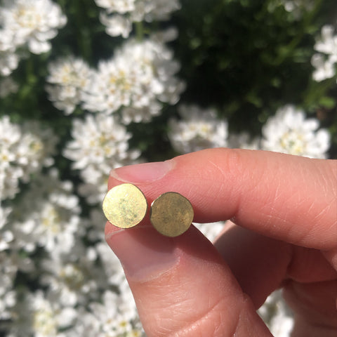 Disc stud earrings, 18k gold